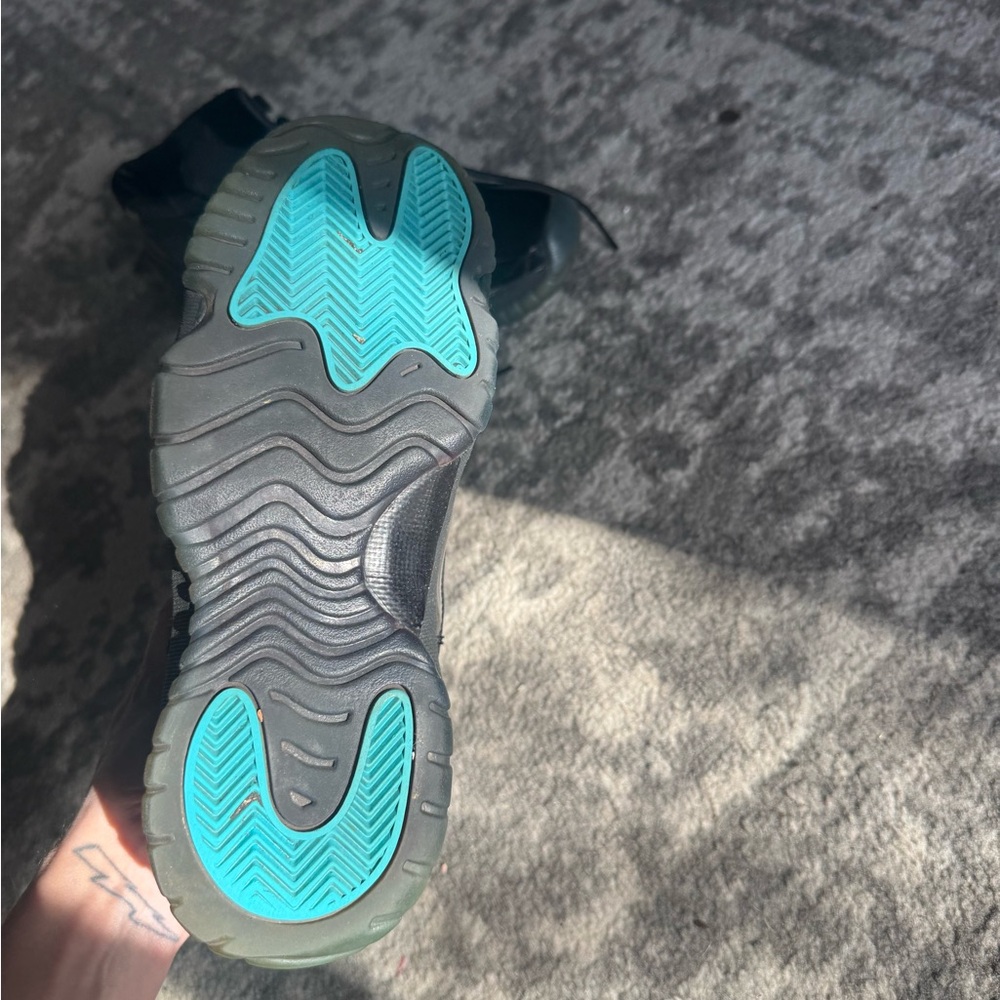 Jordan’s - Picture 3 of 3